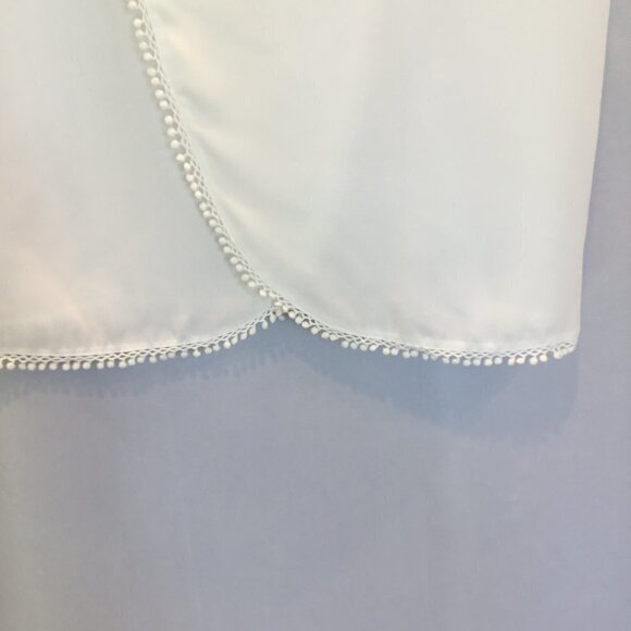 Charming Charlie Blouse Back Wrap Closure White Embroidered Lace Trimmed Medium - Picture 3 of 9